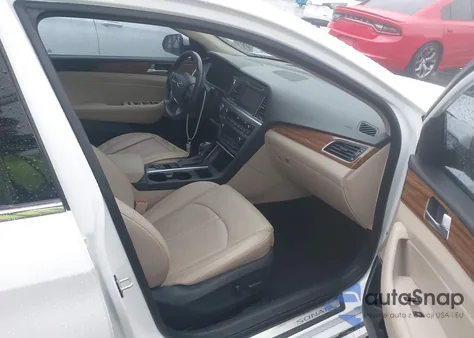 2015 Hyundai Sonata Limited z USA, uszkodzony, nr VIN 5NPE34AF1FH019448